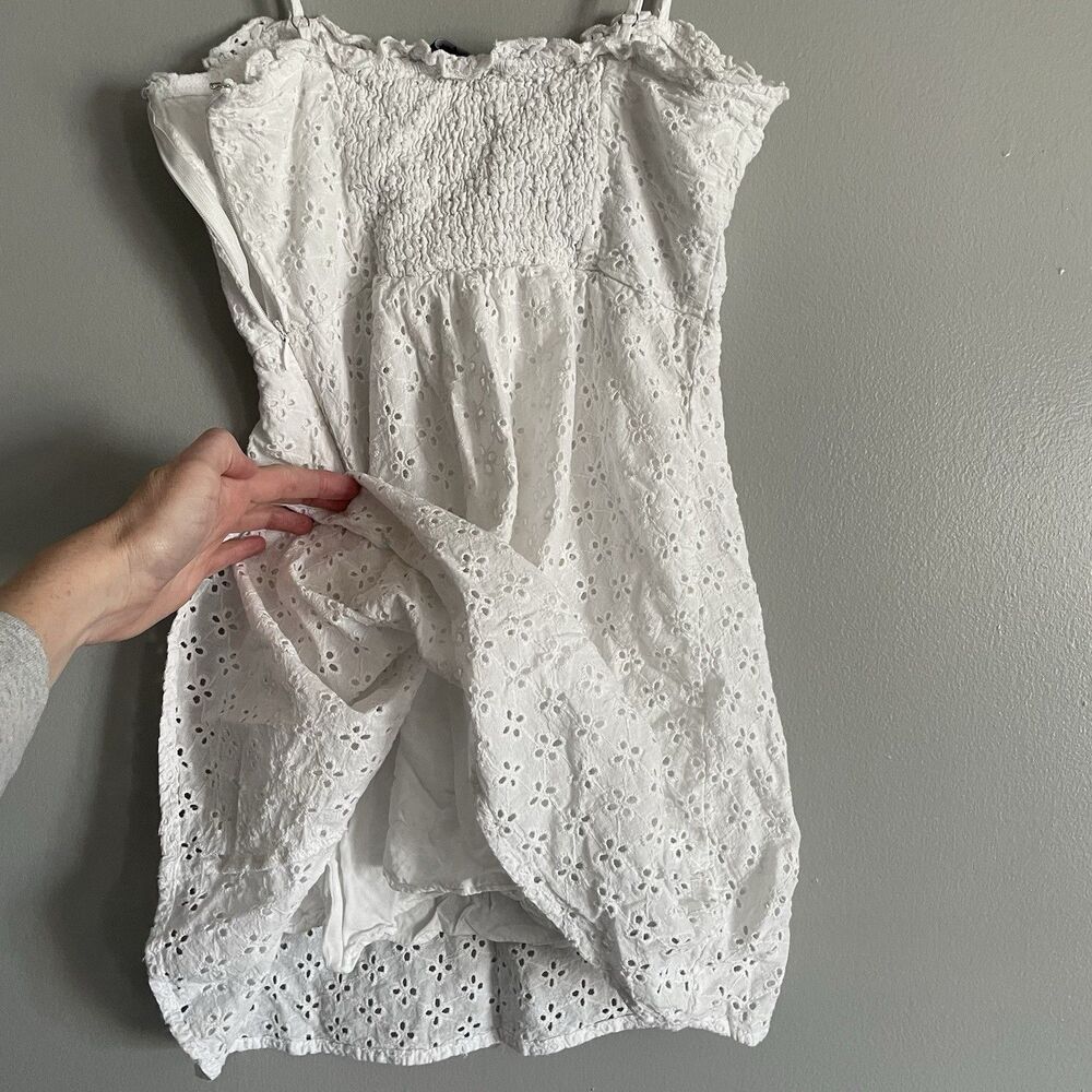 Women’s Lulus White Dress XS Adjustable Straps Easter White Flower - Picture 4 of 5